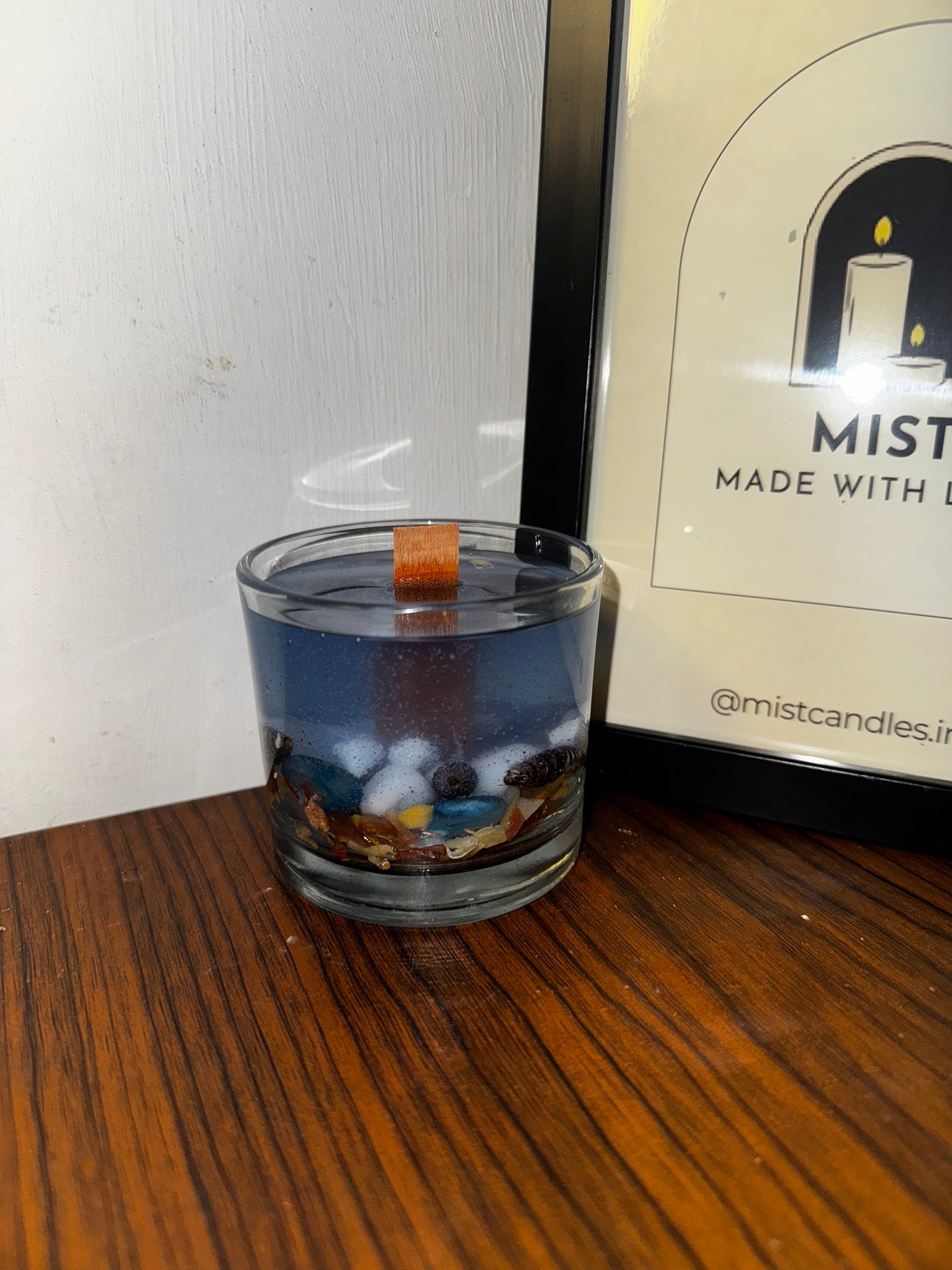 𝐎𝐜𝐞𝐚𝐧 𝐁𝐫𝐞𝐞𝐳𝐞 𝐂𝐚𝐧𝐝𝐥𝐞