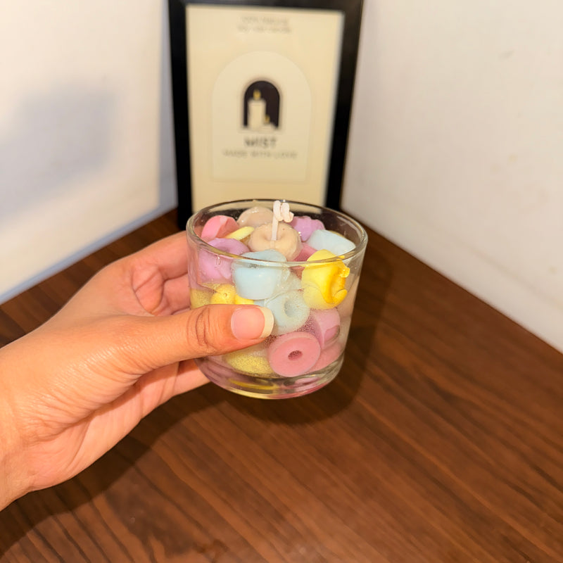 𝐃𝐨𝐧𝐮𝐭𝐢𝐜𝐢𝐨𝐮𝐬 𝐉𝐚𝐫 𝐂𝐚𝐧𝐝𝐥𝐞