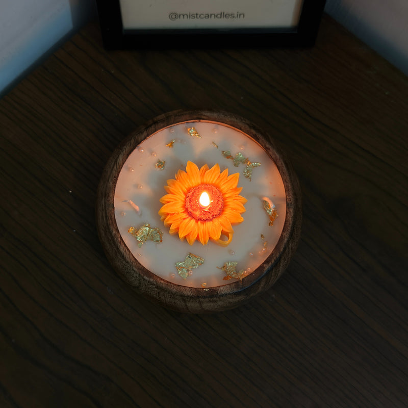 𝐒𝐮𝐧𝐟𝐥𝐨𝐰𝐞𝐫 𝐁𝐨𝐰𝐥 𝐂𝐚𝐧𝐝𝐥𝐞